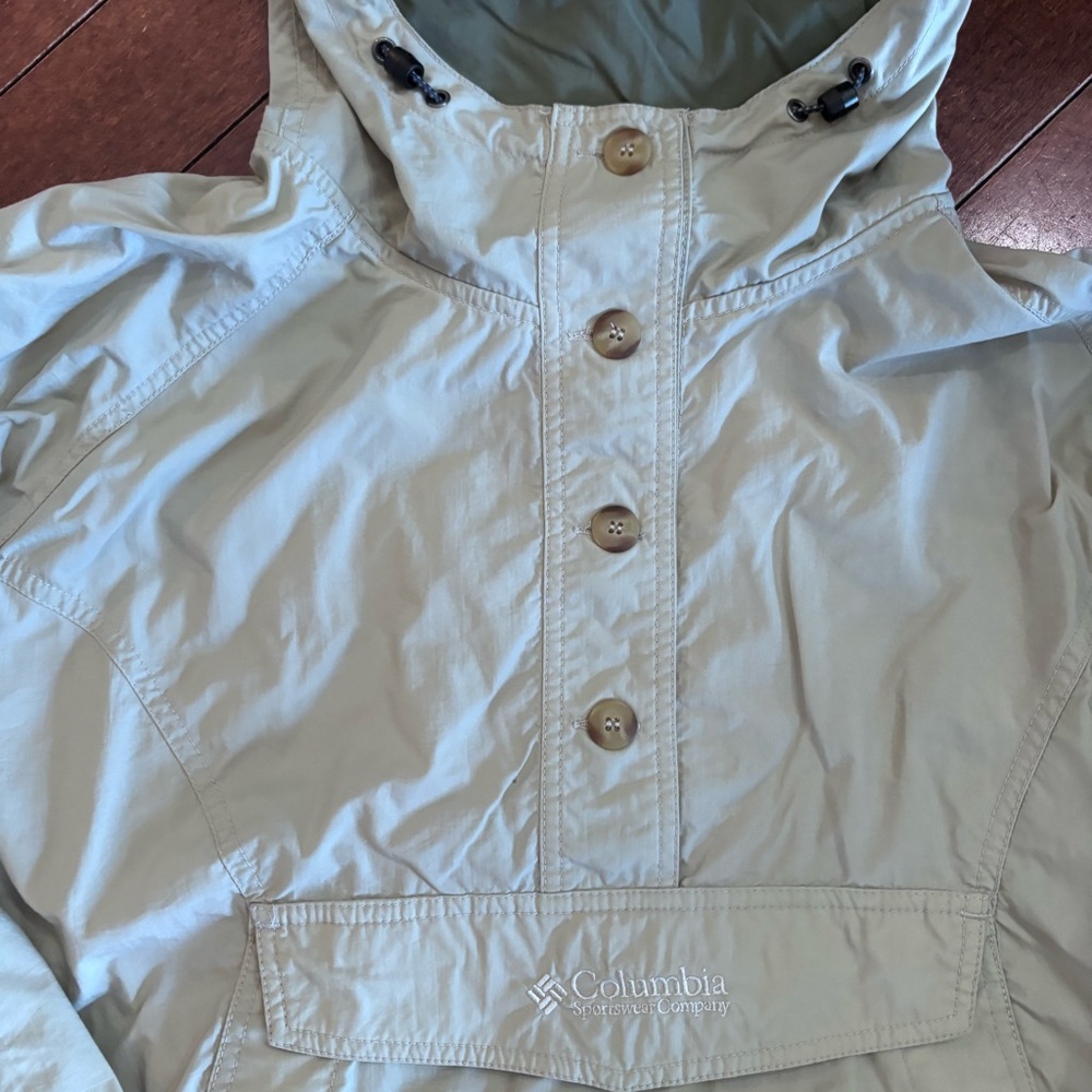 Columbia Women’s Pullover Beige Hooded Windbreaker - Picture 3 of 9